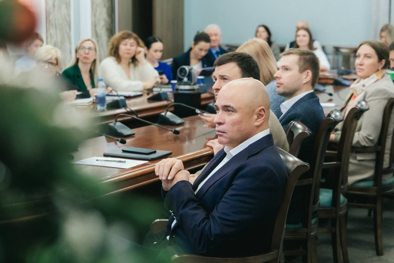 Игорь Артамонов: С командой смотрим трансляцию Итогов года с Владимиром Путиным