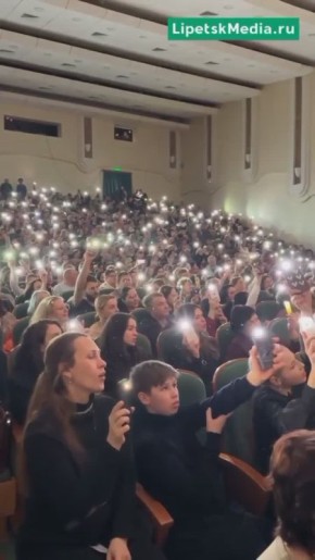 Хор Сретенского монастыря удивил липчан «органным» звучанием любимых с детства песен