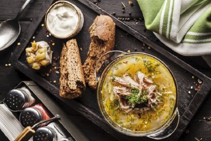 Щи с квашеной капустой и бужениной: новый взгляд на классическое блюдо