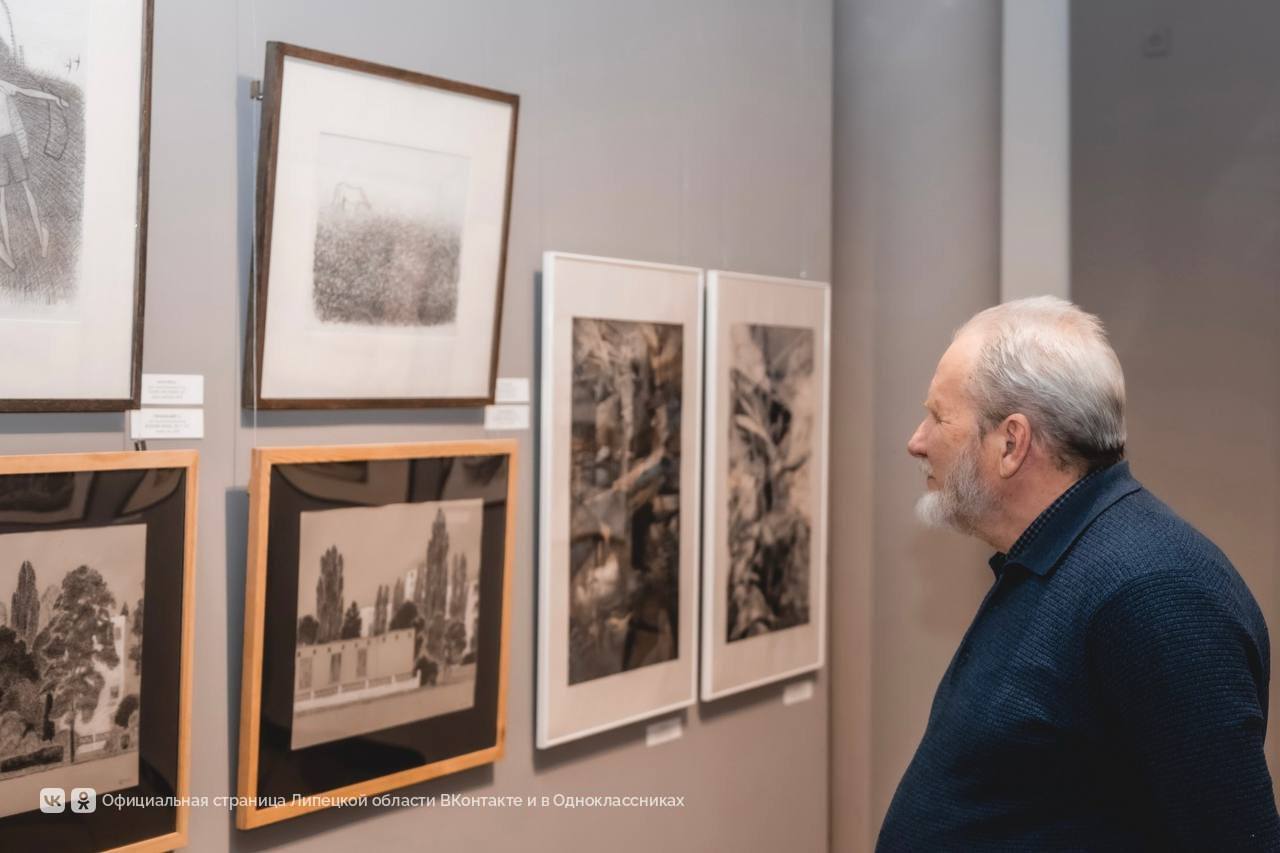 Сразу три художественные выставки открыты на одной улице в Липецке Сразу три художественные выставки открыты на одной улице в Липецке