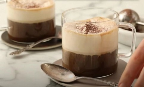 Неожиданный ингредиент для кофе: эксперты советуют использовать кленовый сироп