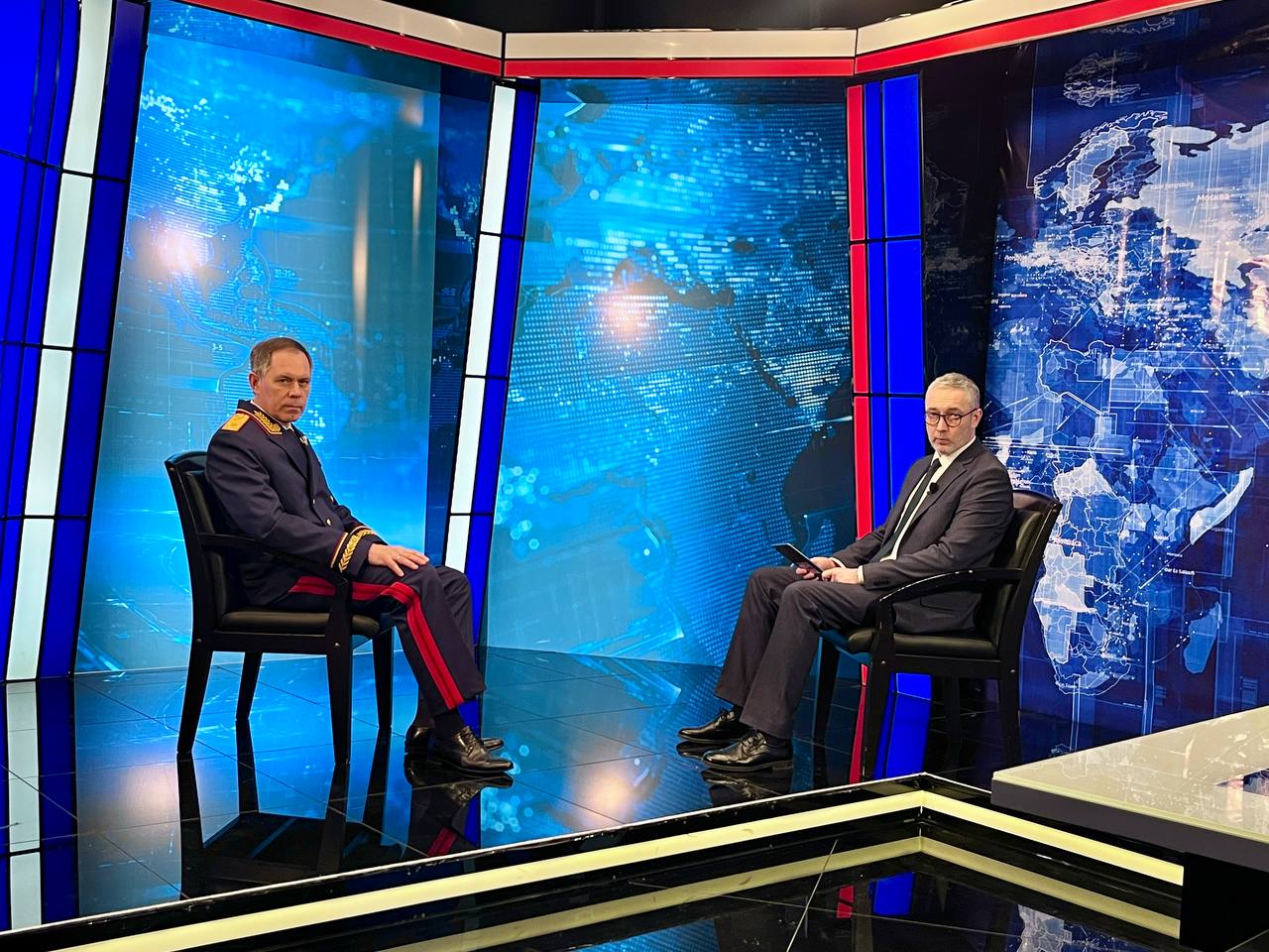 Руководитель СУ СК России по Липецкой области Евгений Шаповалов рассказал о приоритетах работы ведомства в год его 15-летия