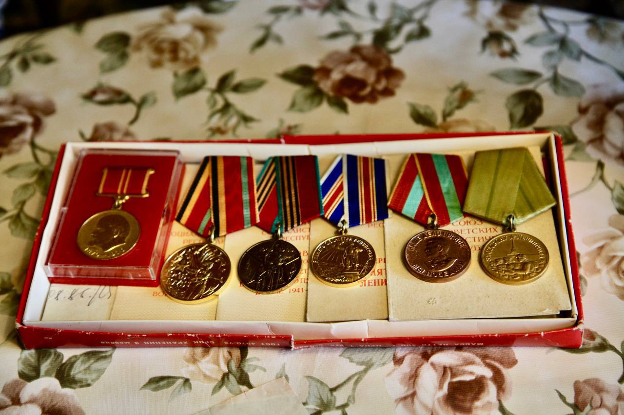 Руководитель СУ СК России по Липецкой области поздравил блокадницу Ленинграда с памятной датой Руководитель СУ СК России по Липецкой области поздравил блокадницу Ленинграда с памятной датой