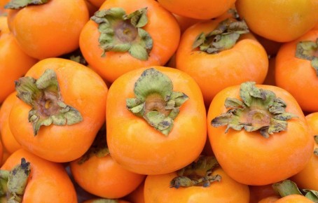 Хурма: как выбрать, хранить и подобрать вкусные сочетания