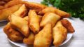 Готовим баурсаки на кефире с луком: быстро и вкусно!