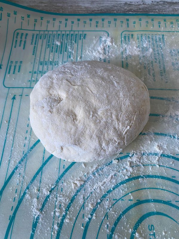 Насладитесь вкусом: как легко приготовить курник с курицей и картошкой