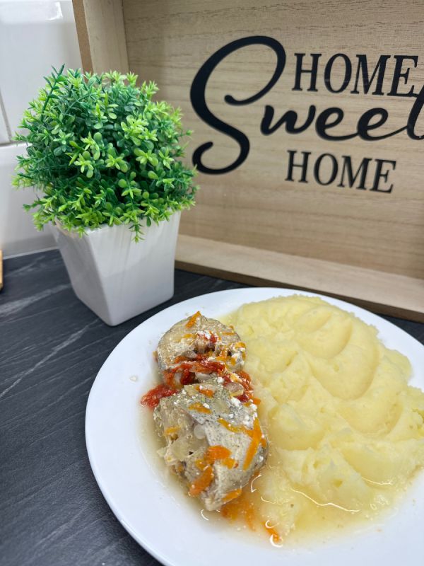 Тушёный минтай с овощами: идеальный ужин за полчаса