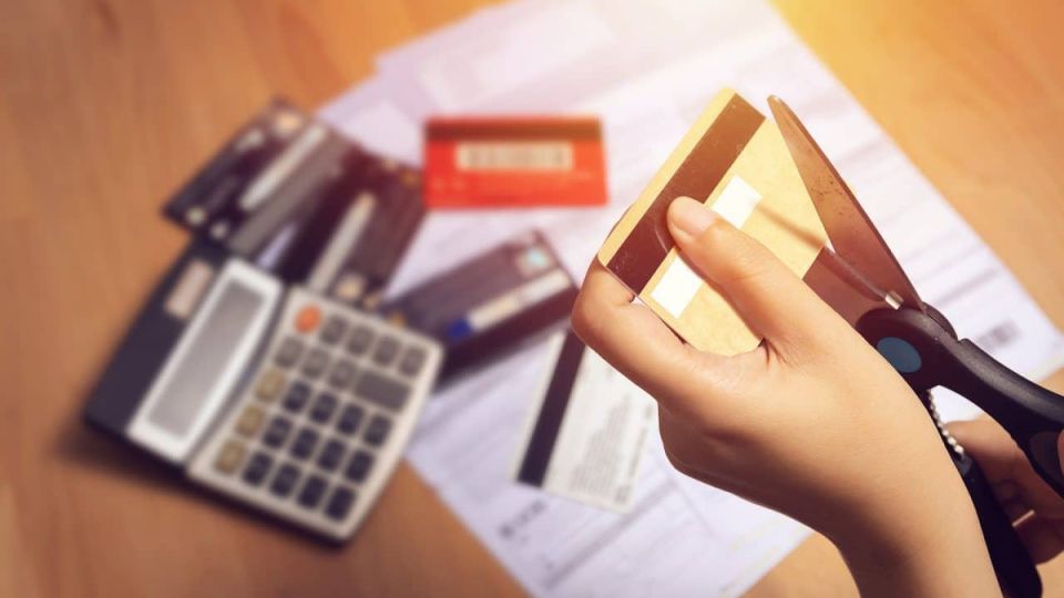 Неучтенные счета могут создать долговые проблемы: юрист предупреждает