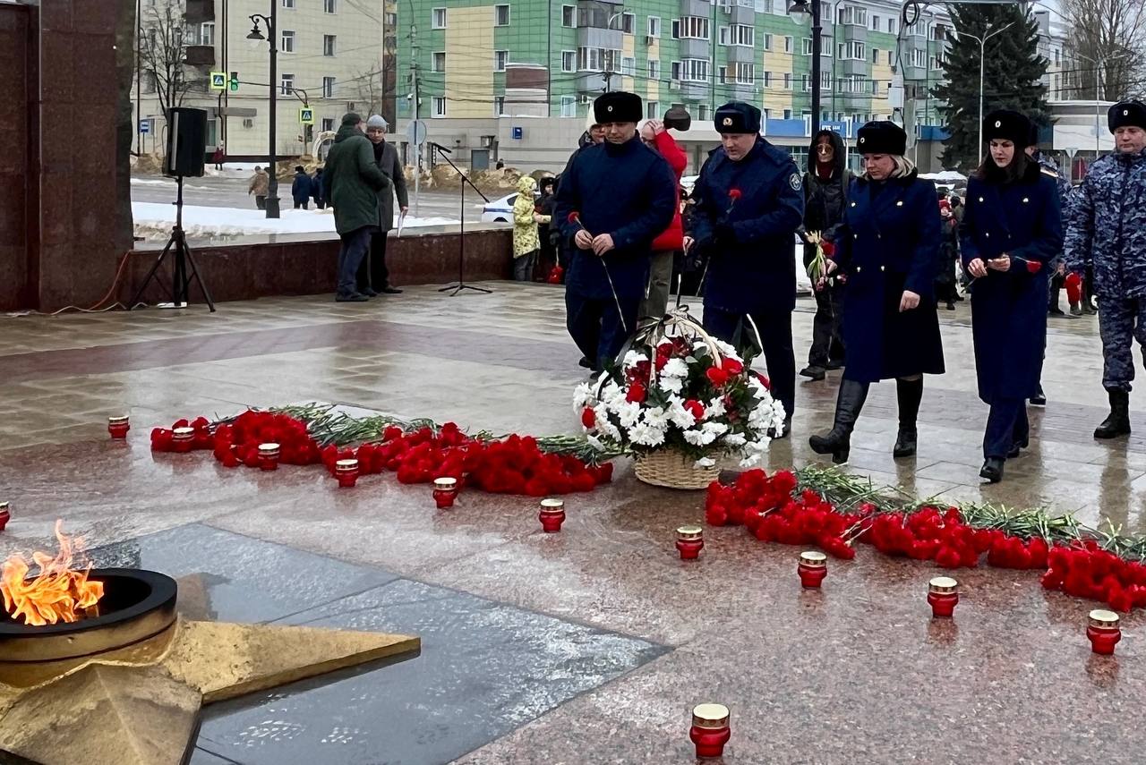 Офицеры СК России по Липецкой области приняли участие в митинге, посвящённом 37-й годовщине вывода войск из Афганистана Офицеры СК России по Липецкой области приняли участие в митинге, посвящённом 37-й годовщине вывода войск из Афганистана