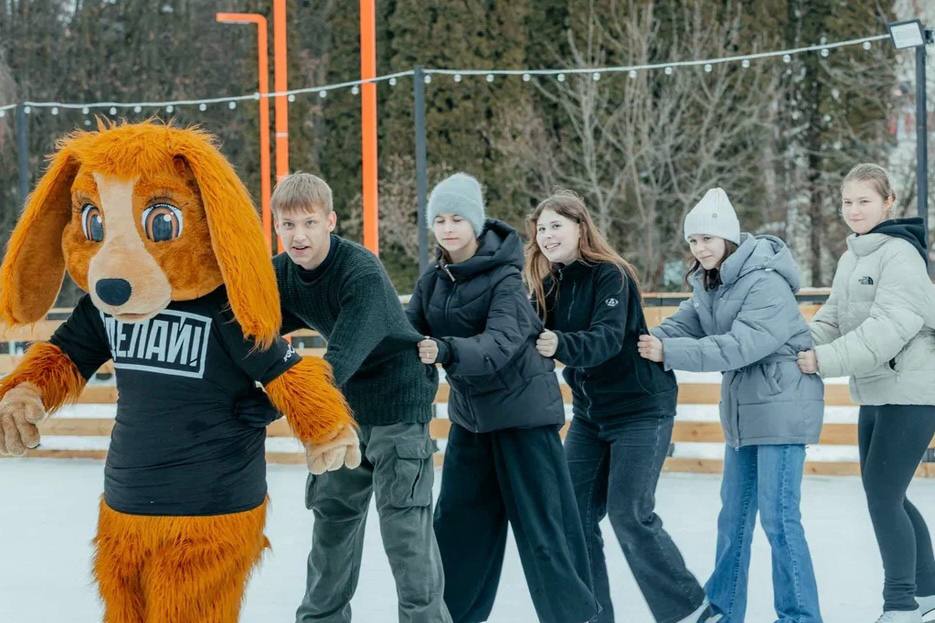 Триколор в небо и лёд под ногами: cледственное управление СК России по Липецкой области стало соорганизатором спортивного праздника, посвященного 15-летию ведомства Триколор в небо и лёд под ногами: cледственное управление СК России по Липецкой области стало соорганизатором спортивного праздника, посвященного 15-летию ведомства