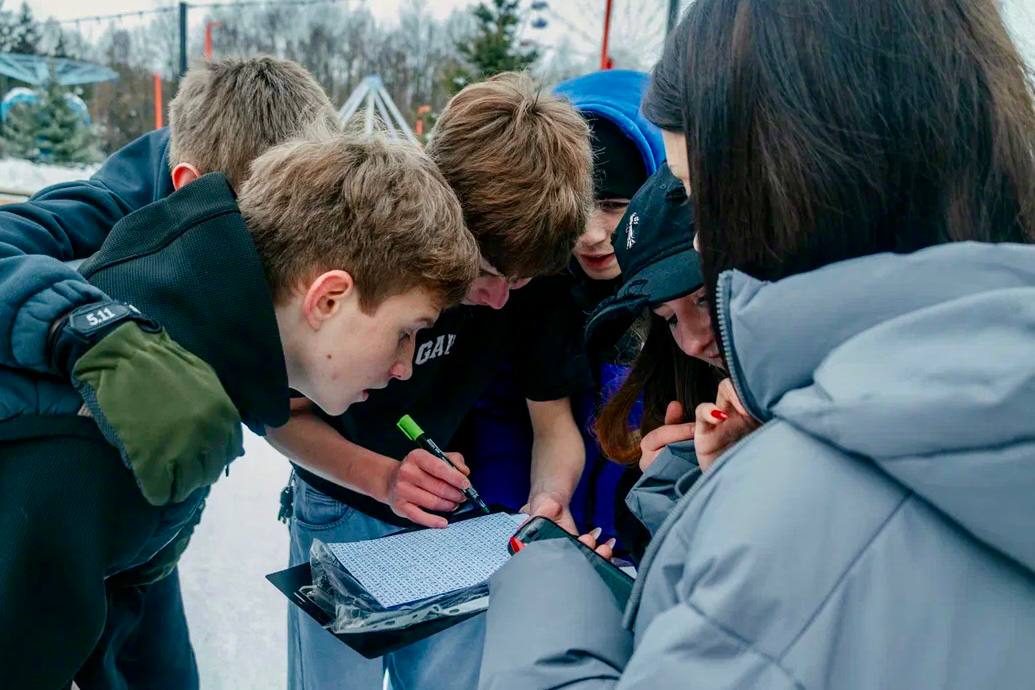 Триколор в небо и лёд под ногами: cледственное управление СК России по Липецкой области стало соорганизатором спортивного праздника, посвященного 15-летию ведомства Триколор в небо и лёд под ногами: cледственное управление СК России по Липецкой области стало соорганизатором спортивного праздника, посвященного 15-летию ведомства