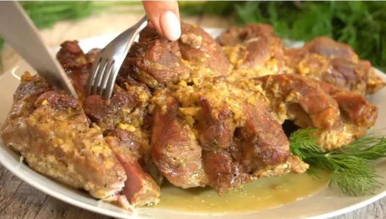 Секретный рецепт: Как приготовить невероятно нежное мясо для любого праздника