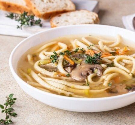 Грибанной суп с лапшой