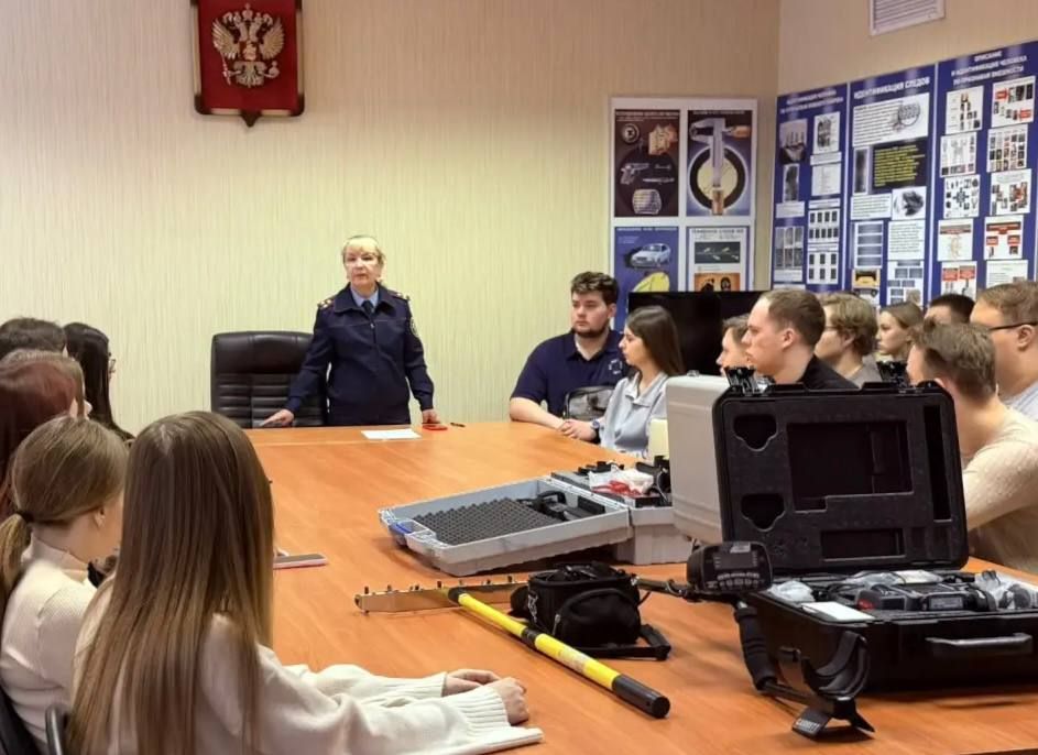 Профессия, где служат Закону: в следственном управлении СК России по Липецкой области состоялся День открытых дверей