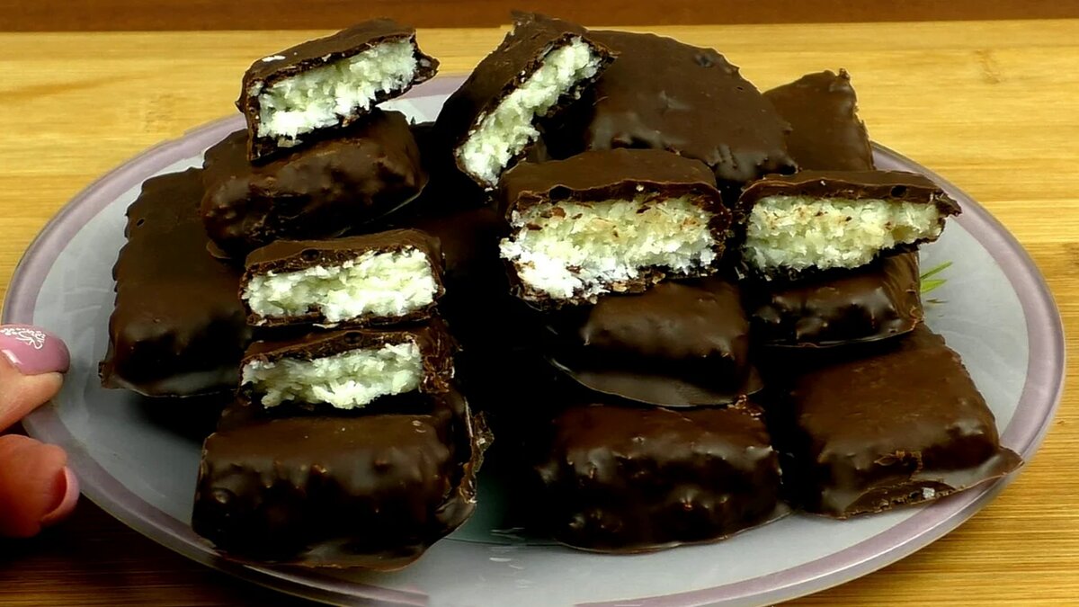 Как сделать домашние батончики «Баунти»: простой рецепт