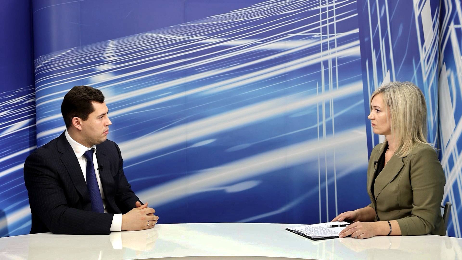 Вышла в эфир первая в этом году парламентская телепередача «В областном Совете»