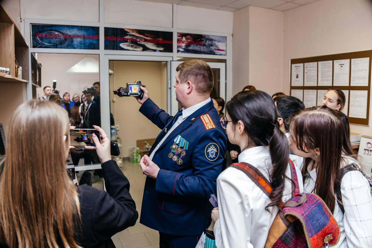 В следственном управлении СК России по Липецкой области состоялась встреча руководителя ведомства с участниками регионального отделения Молодежного Союза «Юный следователь» В следственном управлении СК России по Липецкой области состоялась встреча руководителя ведомства с участниками регионального отделения Молодежного Союза «Юный следователь»