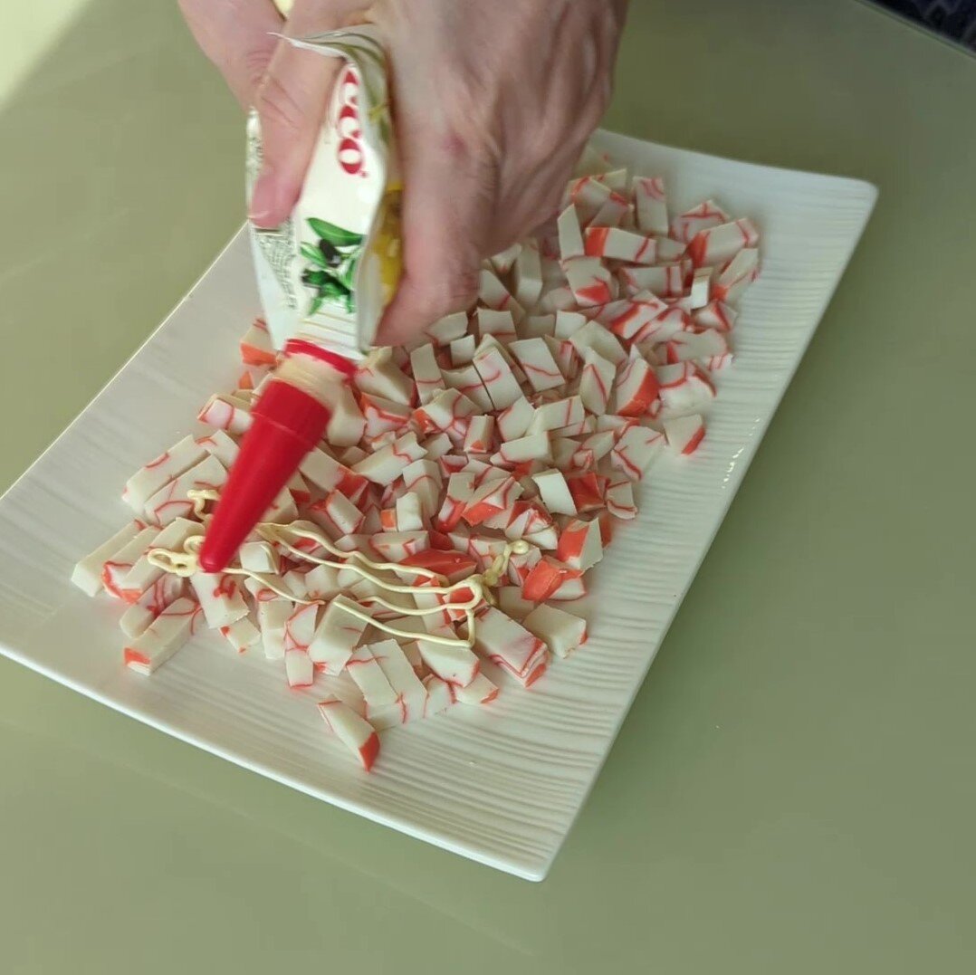 Салат, который готовится за 10 минут и всегда впечатляет