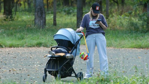 Государственная поддержка для одиноких родителей: новая инициатива по пособиям