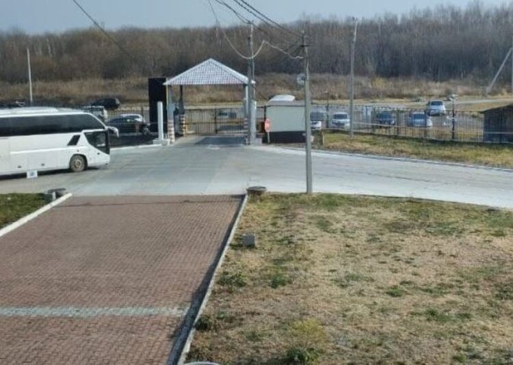 Китайские картофельные клубни не пропустили через границу России