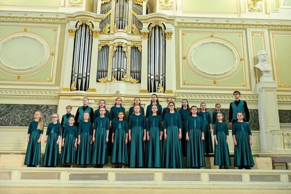 Липецкий детский хор «Краски детства» триумфально выступил в Санкт-Петербурге