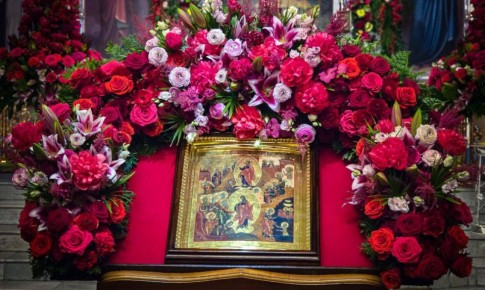 Евгения Уваркина: Христос Воскресе!. Сегодня особенный день — день, когда смерть потеряла свою власть, а Жертва, принесенная на Кресте, обернулась величайшей Победой