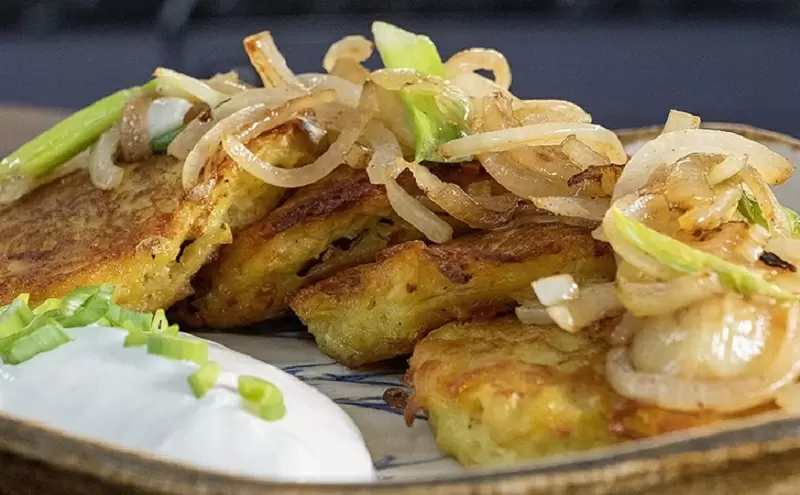 Белорусские колдуны с мясной начинкой: простая магия хрустящей картошки и сочного фарша