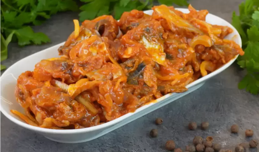 Скумбрия в томатном маринаде: наслаждение для гурманов