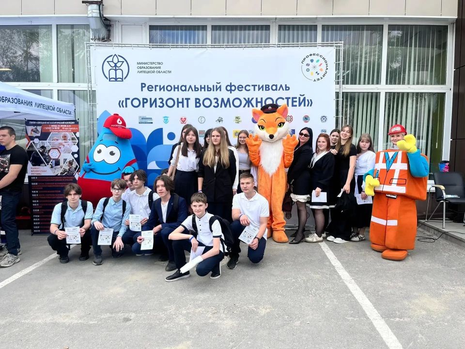 А все эти ваши будущие профессии сейчас с нами в этой комнате?