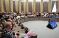 Вице-спикер облсовета Владимир Богодухов наградил лучших работников отрасли связи