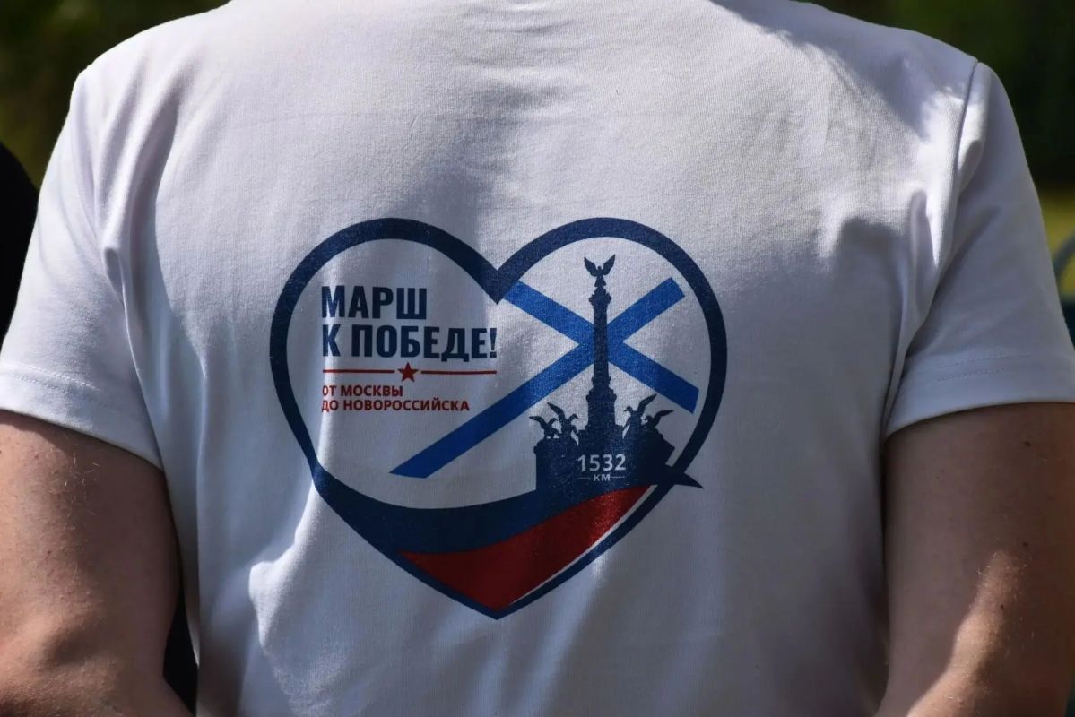 Через Хлевенский округ прошла самая длинная пешая эстафета России – «Марш к Победе! От Москвы до Новороссийска» Через Хлевенский округ прошла самая длинная пешая эстафета России – «Марш к Победе! От Москвы до Новороссийска»