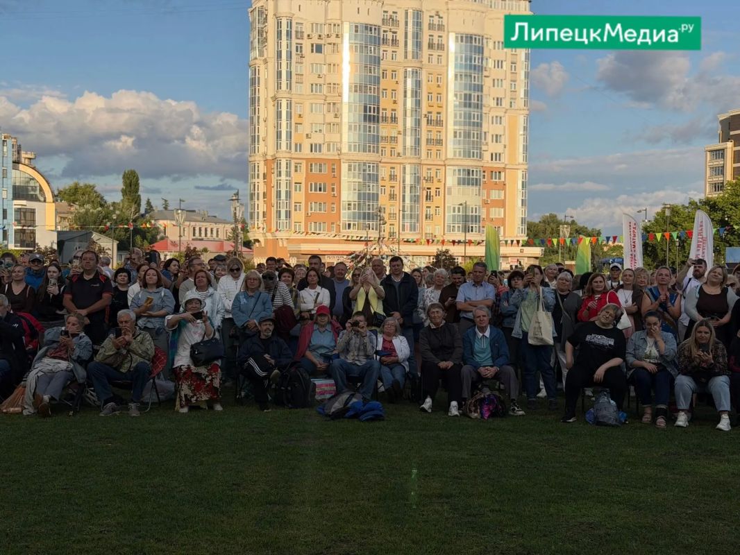 Олег Митяев поздравил липчан с Днём города Олег Митяев поздравил липчан с Днём города