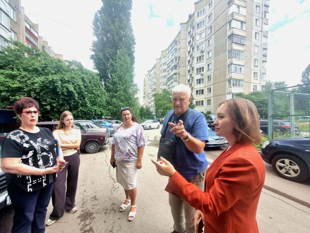 Подготовку МКД к отопительному сезону продолжается Подготовку МКД к отопительному сезону продолжается