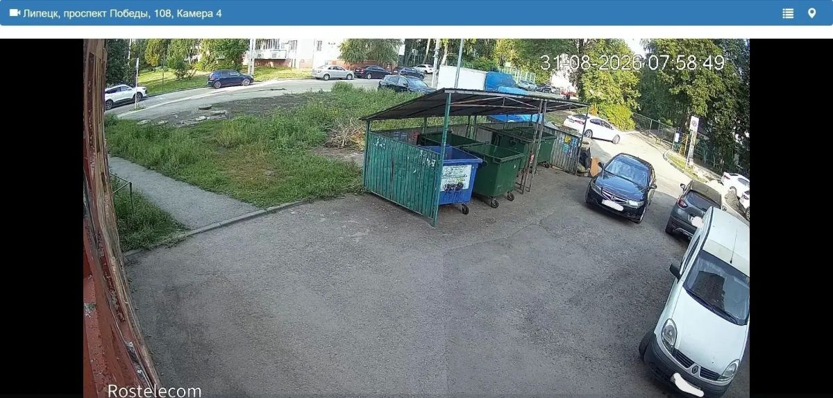 Не ставьте машины у мусорных баков Не ставьте машины у мусорных баков