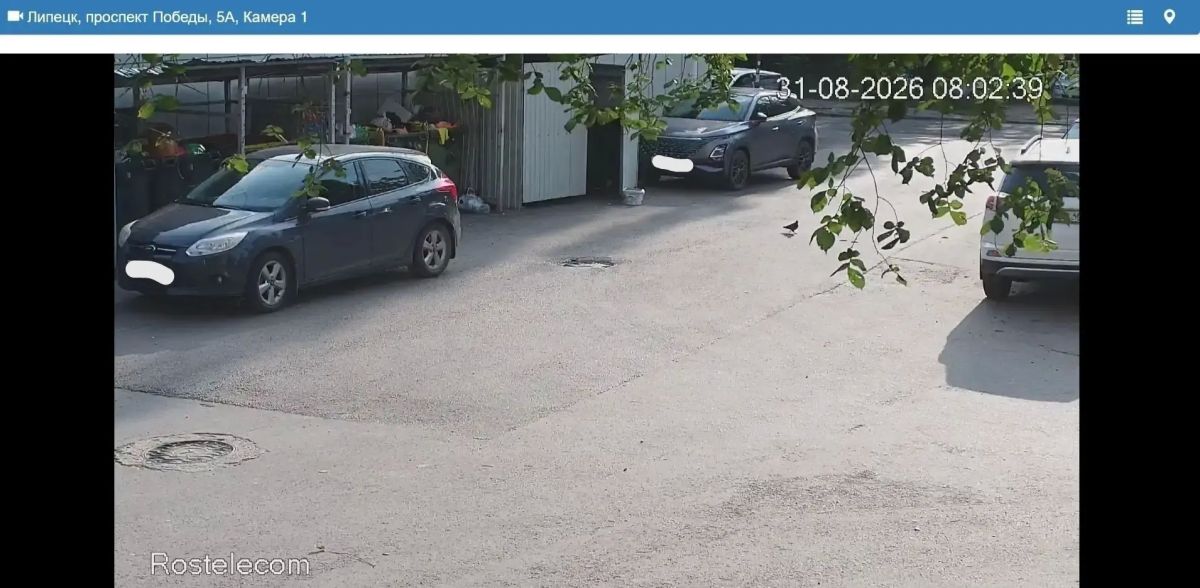 Не ставьте машины у мусорных баков Не ставьте машины у мусорных баков