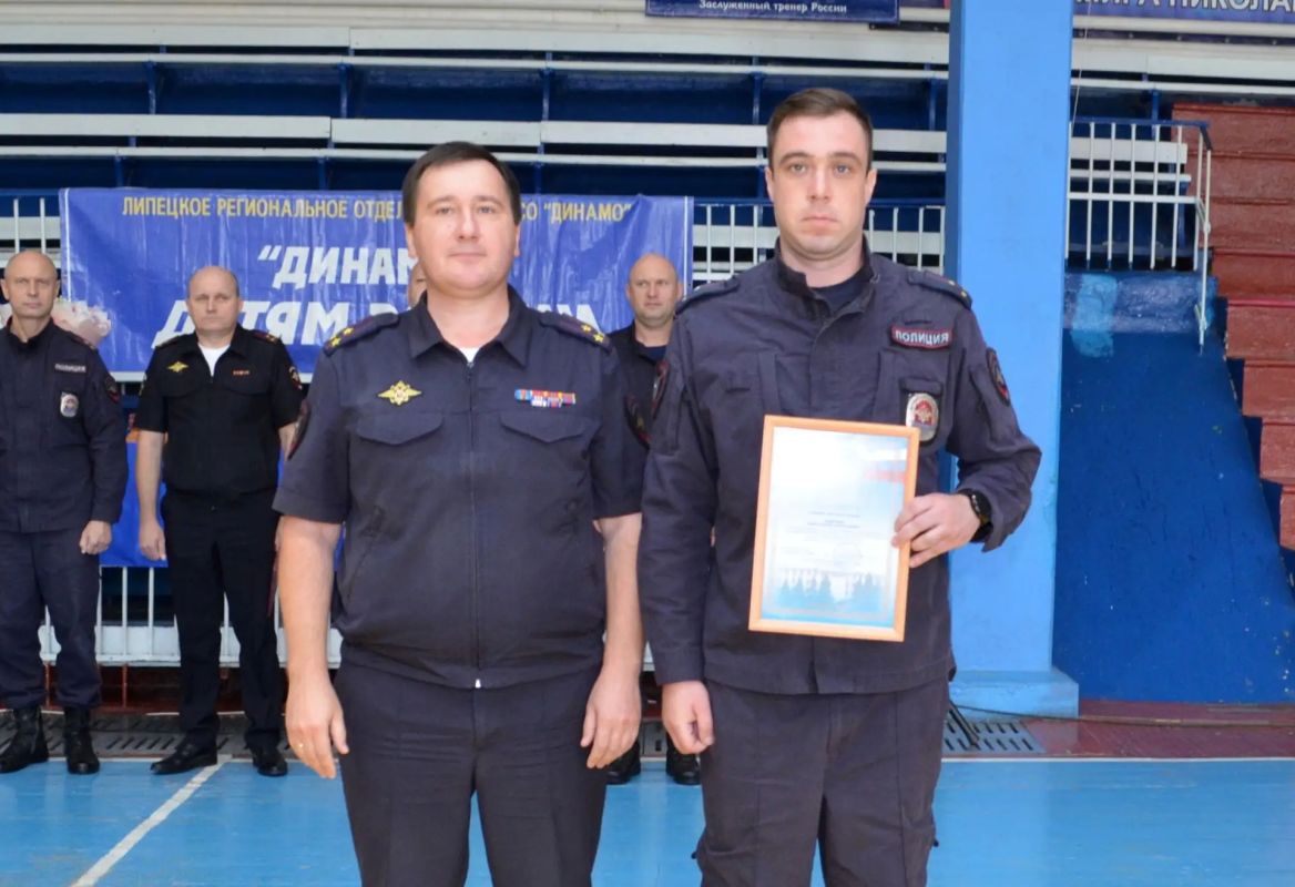 В День ППС в Липецке почтили память сотрудников патрульно-постовой службы, погибших при выполнении служебного долга В День ППС в Липецке почтили память сотрудников патрульно-постовой службы, погибших при выполнении служебного долга