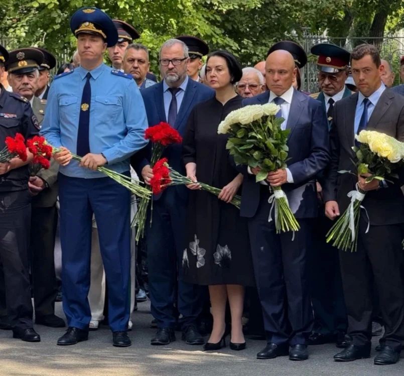 3 сентября 2026 года в Верхнем парке Липецка прошёл траурный митинг, приуроченный ко Дню солидарности в борьбе с терроризмом 3 сентября 2026 года в Верхнем парке Липецка прошёл траурный митинг, приуроченный ко Дню солидарности в борьбе с терроризмом