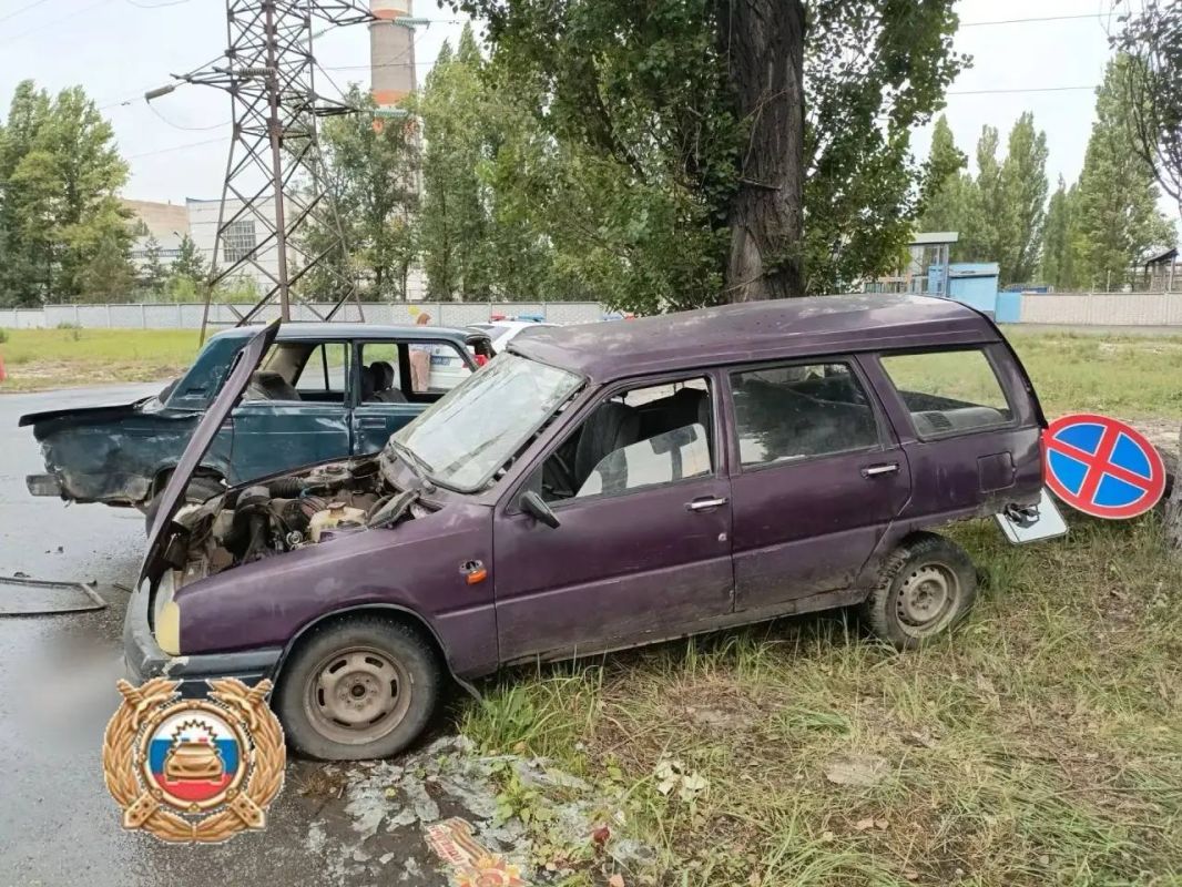 Полицейские областного центра устанавливают обстоятельства ДТП, в котором пострадали четыре человека Полицейские областного центра устанавливают обстоятельства ДТП, в котором пострадали четыре человека
