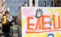 Я художник – я так вижу.. Сегодня в Ельце зафиналили Международный арт-фестиваль. 13 муралов невероятной красоты + возможность для сотни ельчан попробовать себя в роли стрит-арт художника