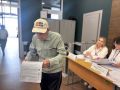 90-летний житель Задонска Александр Любогощенский пришёл голосовать