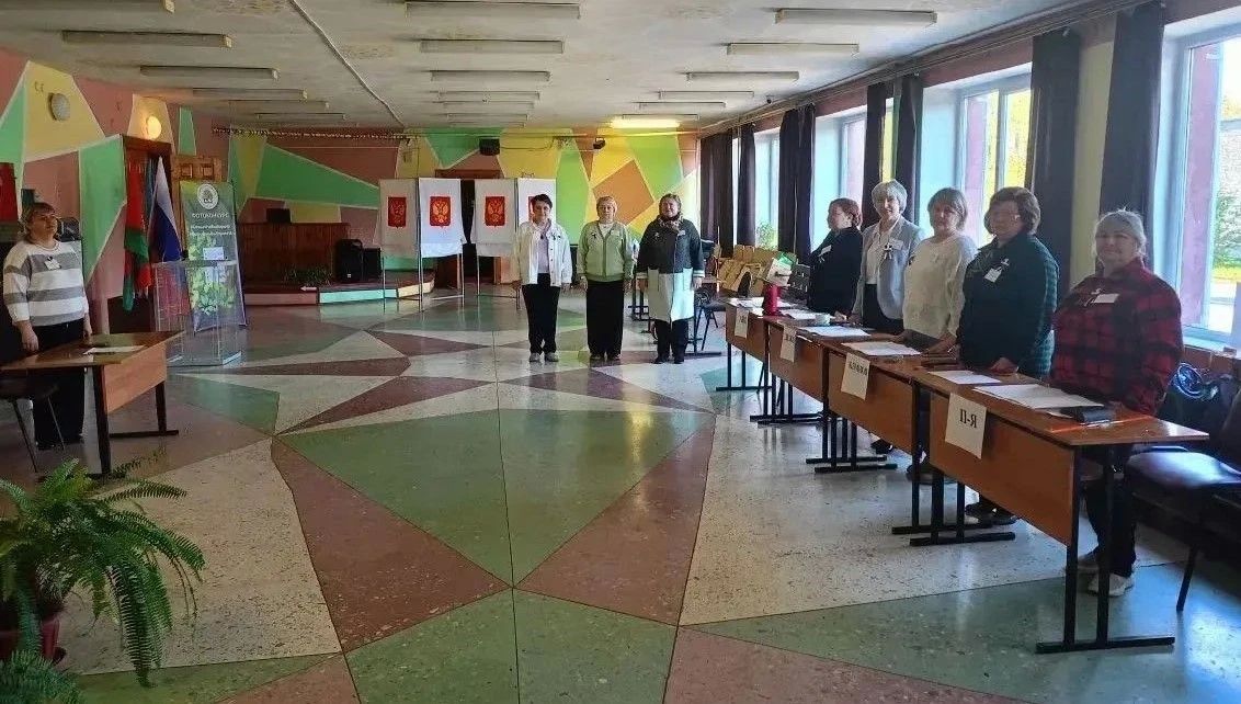 Трехдневное голосование в Липецкой области началось под звуки Государственного гимна Российской Федерации Трехдневное голосование в Липецкой области началось под звуки Государственного гимна Российской Федерации