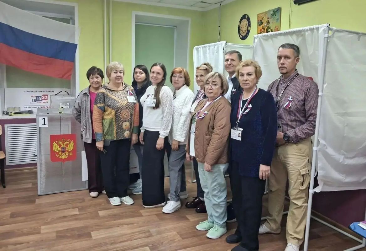 Трехдневное голосование в Липецкой области началось под звуки Государственного гимна Российской Федерации Трехдневное голосование в Липецкой области началось под звуки Государственного гимна Российской Федерации
