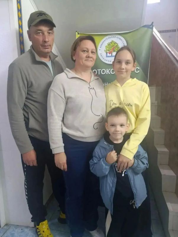 Жители Липецкой области приходят на выборы семьями Жители Липецкой области приходят на выборы семьями