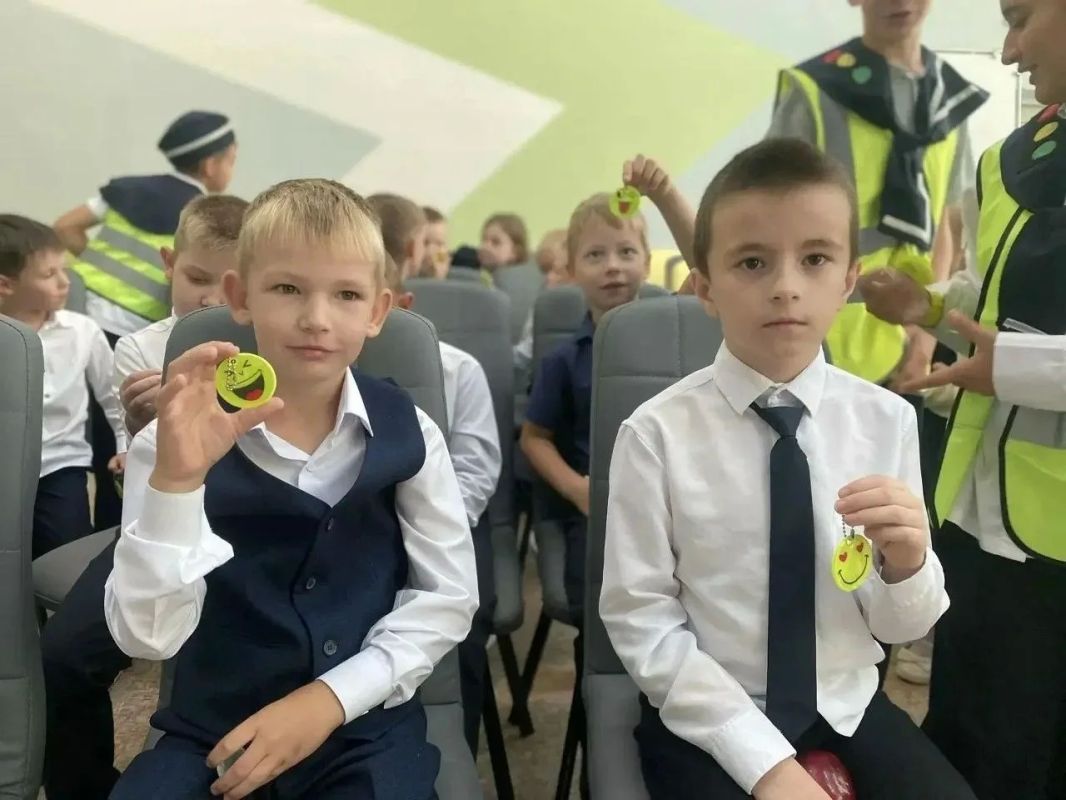 «Посвящение в пешеходы» прошло в школе села Троицкое Липецкого округа «Посвящение в пешеходы» прошло в школе села Троицкое Липецкого округа