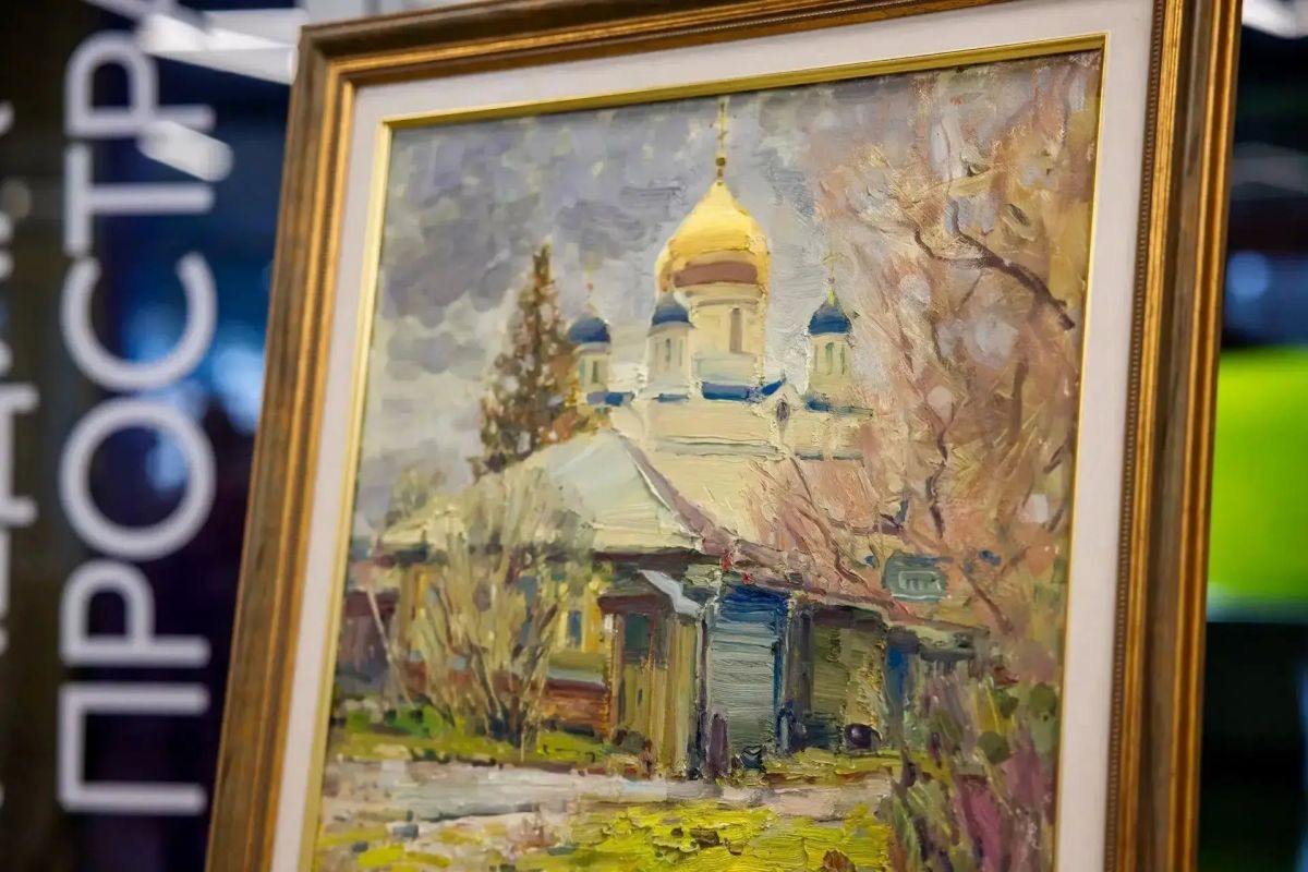 Улицы Ельца на холстах можно увидеть в Центре молодежи города Улицы Ельца на холстах можно увидеть в Центре молодежи города