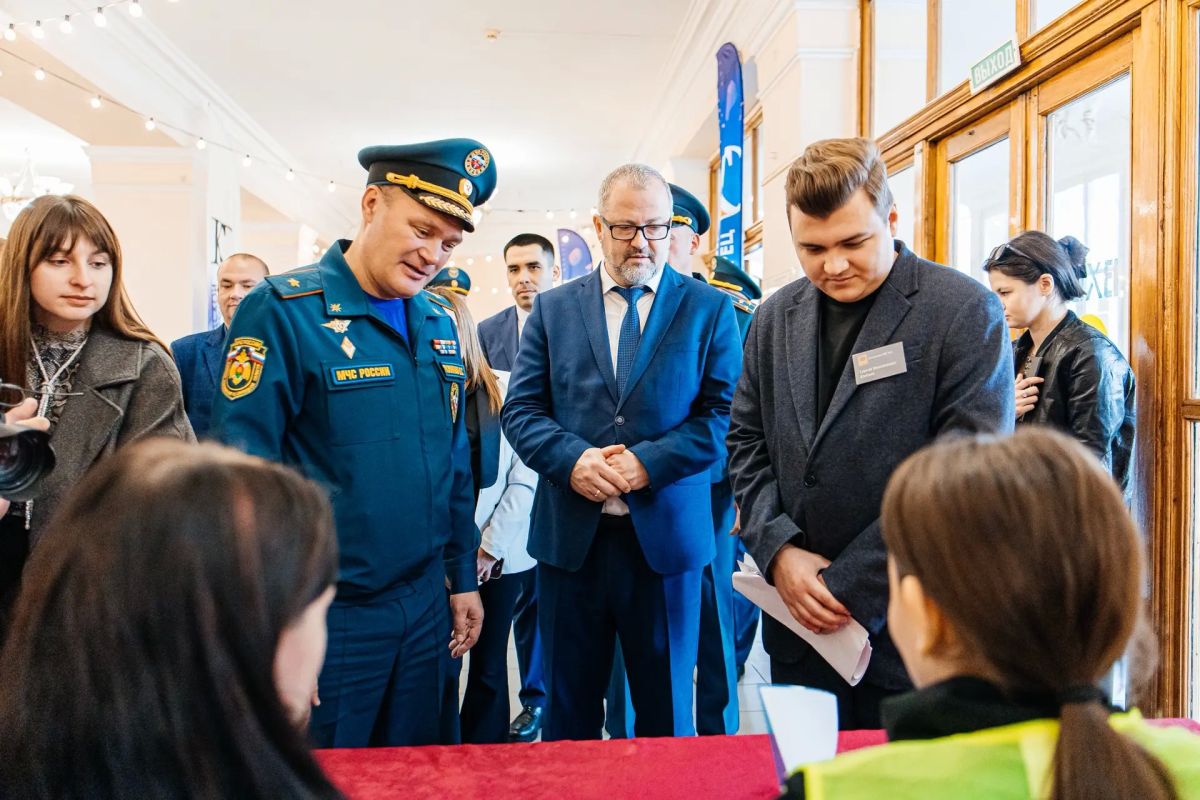 Михаил Щербаков: Принял участие в смотре сил и средств гражданской обороны Михаил Щербаков: Принял участие в смотре сил и средств гражданской обороны