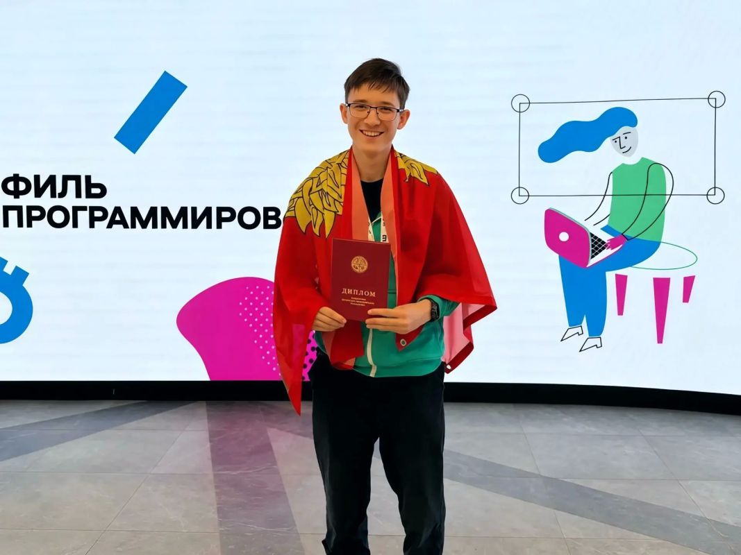 Липчанин Евгений Кузнецов победил в международном турнире по информатике IATI