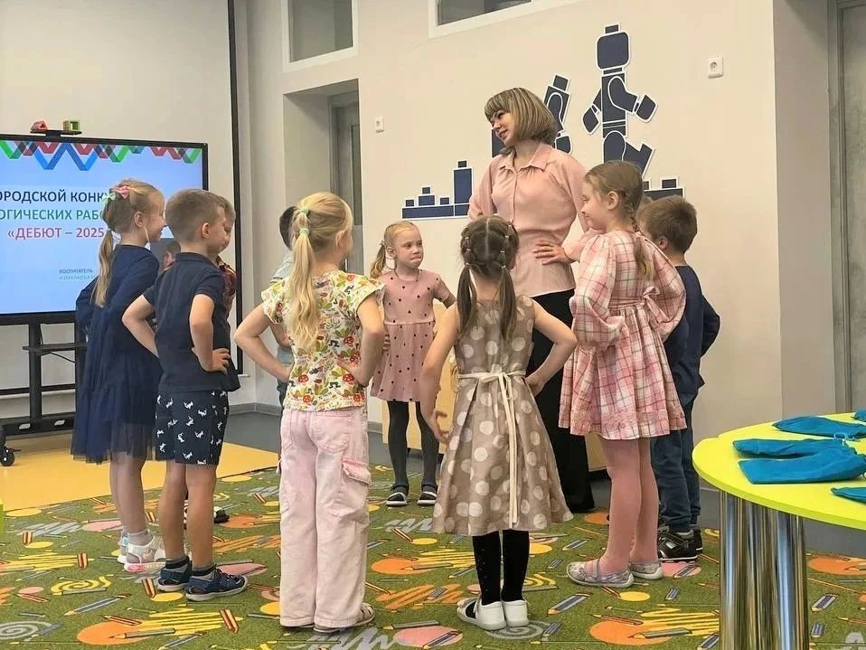 Мария Измалкова, студентка 5 курса Института психологии и образования ЛГПУ имени П.П. Семенова-Тян-Шанского, для нашей акции «Секреты из садика» поделилась лайфхаком, как заинтересовать дошкольников чтением: Мария Измалкова, студентка 5 курса Института психологии и образования ЛГПУ имени П.П. Семенова-Тян-Шанского, для нашей акции «Секреты из садика» поделилась лайфхаком, как заинтересовать дошкольников чтением: