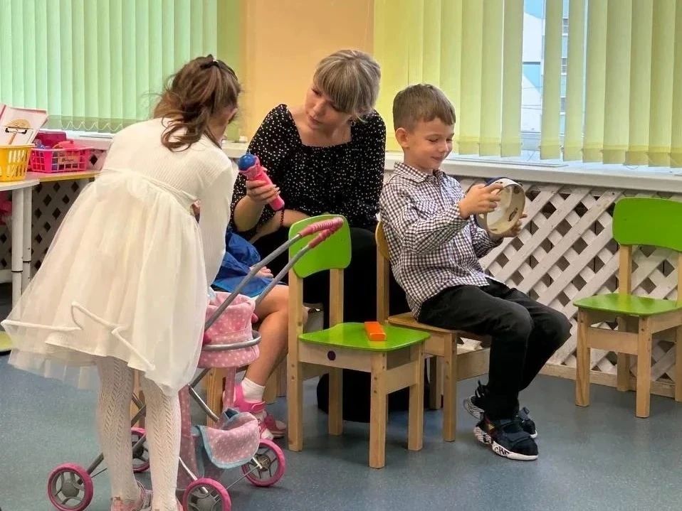 Мария Измалкова, студентка 5 курса Института психологии и образования ЛГПУ имени П.П. Семенова-Тян-Шанского, для нашей акции «Секреты из садика» поделилась лайфхаком, как заинтересовать дошкольников чтением: Мария Измалкова, студентка 5 курса Института психологии и образования ЛГПУ имени П.П. Семенова-Тян-Шанского, для нашей акции «Секреты из садика» поделилась лайфхаком, как заинтересовать дошкольников чтением: