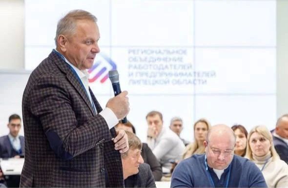 Прокурор Липецкой области Геннадий Анисимов встретился с представителями бизнес-сообщества Прокурор Липецкой области Геннадий Анисимов встретился с представителями бизнес-сообщества